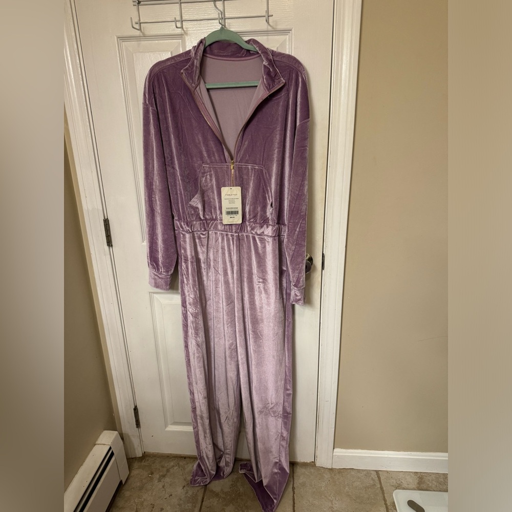 Fabletics jumpsuit size XL